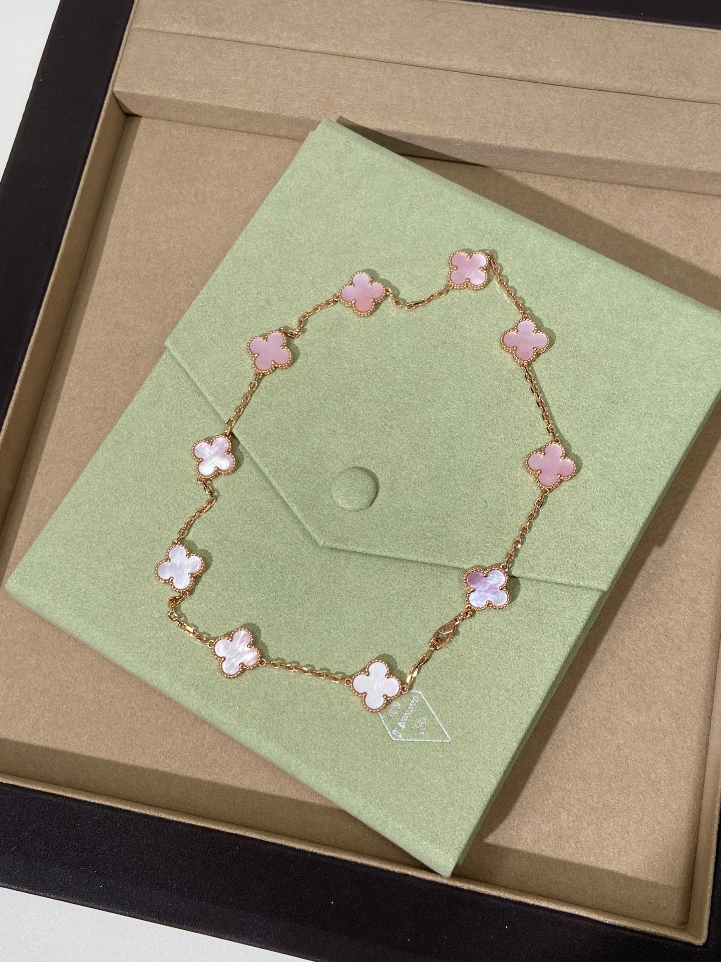 [Pearl Jewelrys]CLOVER 10 MOTIFS PINK NECKLACE