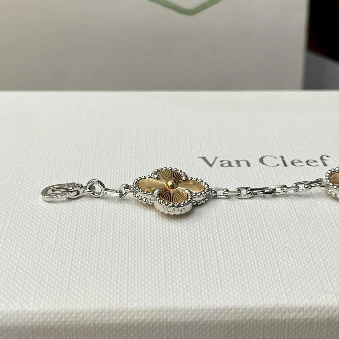 [Pearl Jewelrys]CLOVER 5 MOTIFS CHRISTMAS LIMITED EDITION BRACELET