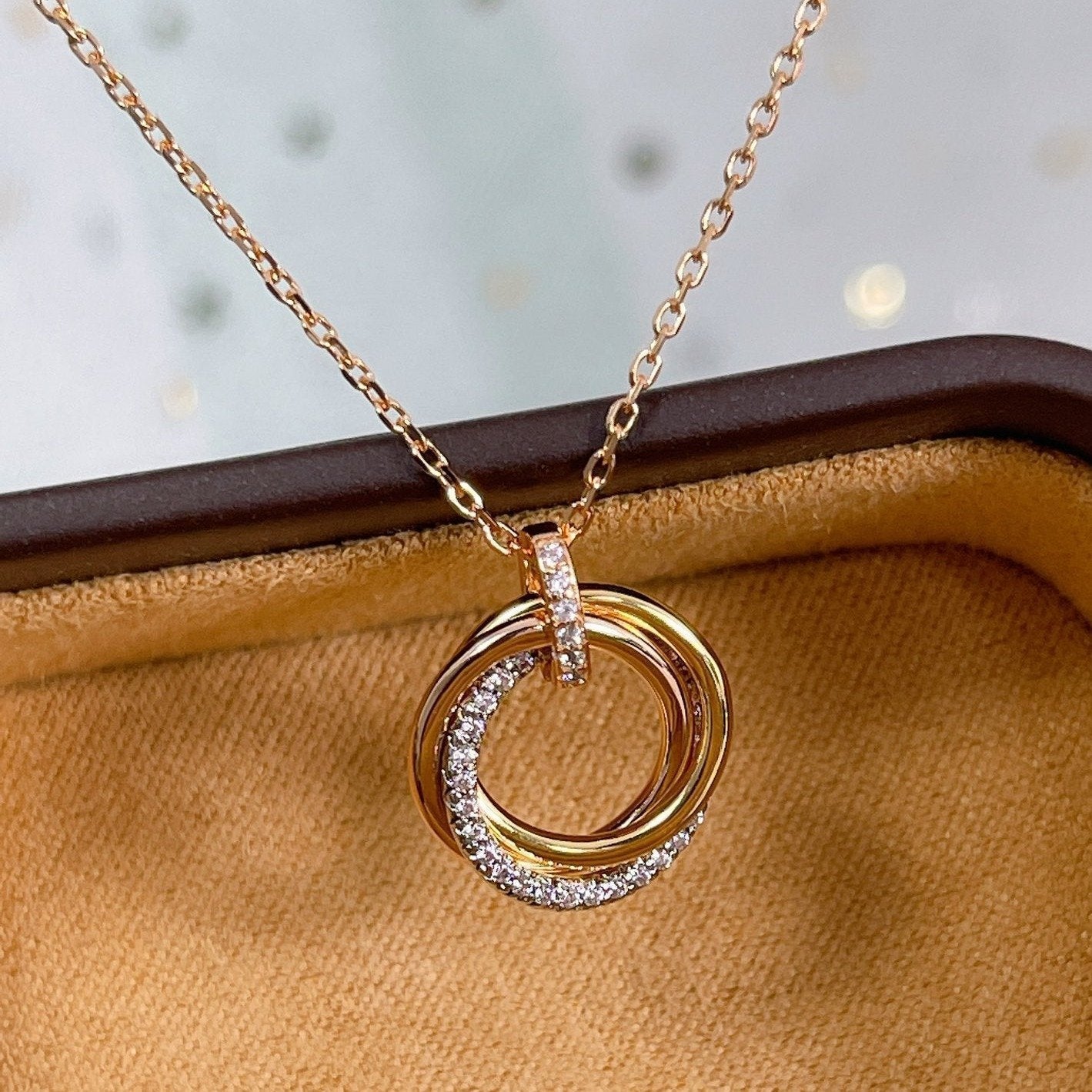 [Pearl Jewelrys]TRINITY NECKLACE SILVER GOLD PINK GOLD DIAMONDS
