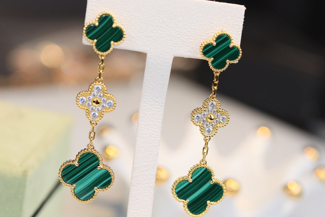 [Pearl Jewelrys]CLOVER EARRINGS GOLD MALACHITE DIAMOND 3 MOTIF