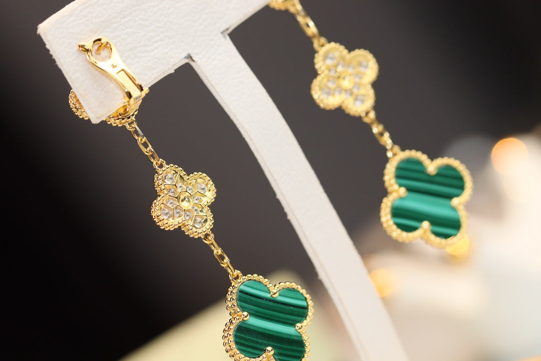 [Pearl Jewelrys]CLOVER EARRINGS GOLD MALACHITE DIAMOND 3 MOTIF
