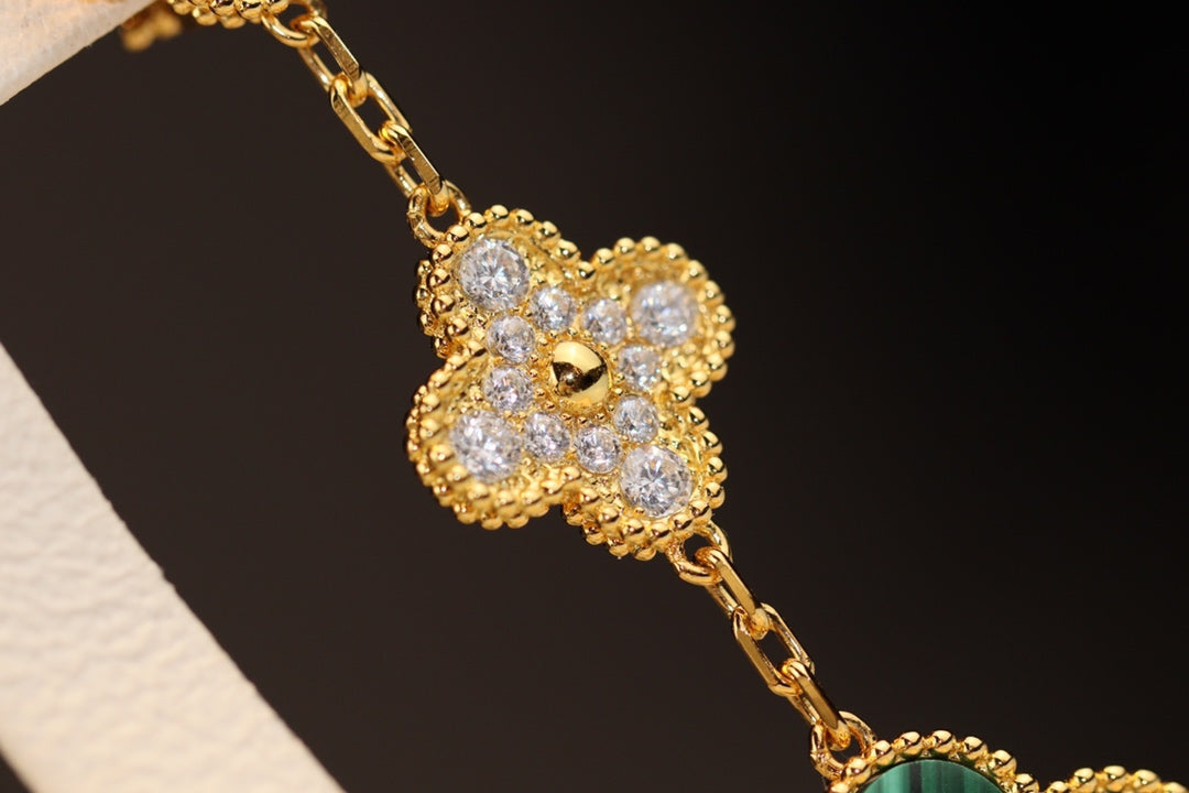 [Pearl Jewelrys]CLOVER EARRINGS GOLD MALACHITE DIAMOND 3 MOTIF