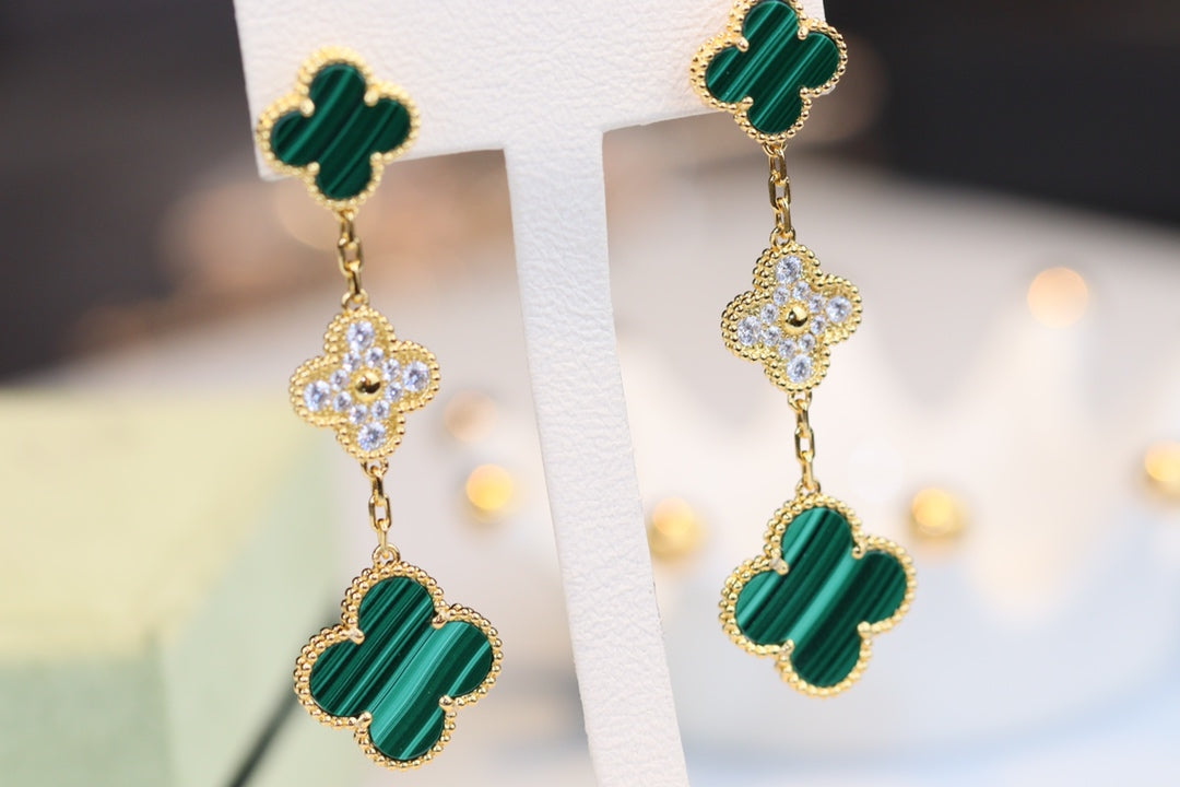 [Pearl Jewelrys]CLOVER EARRINGS GOLD MALACHITE DIAMOND 3 MOTIF