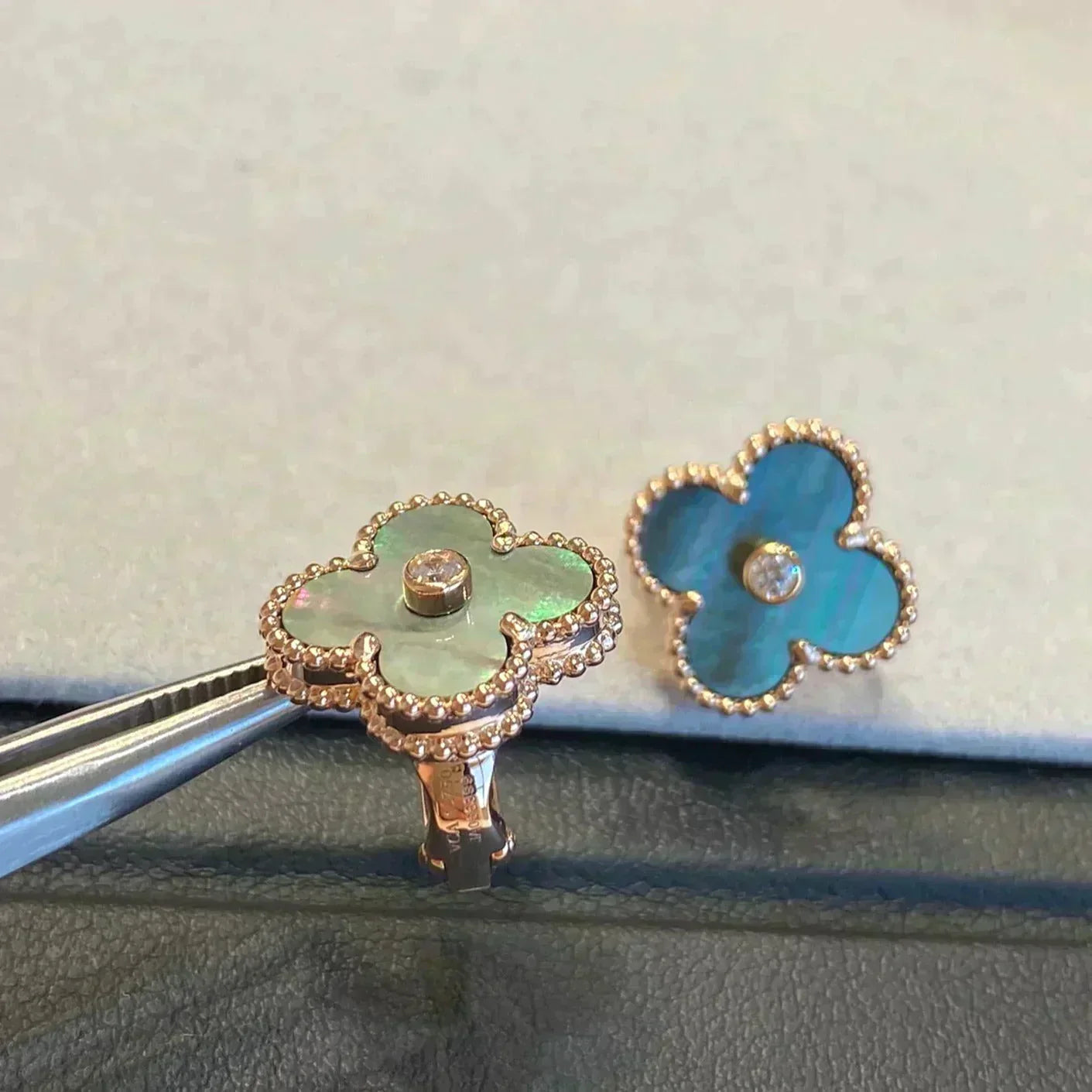 [Pearl Jewelrys]CLOVER MEDIUM 1 MOTIFS GRAY MOP  DIAMOND EARRINGS