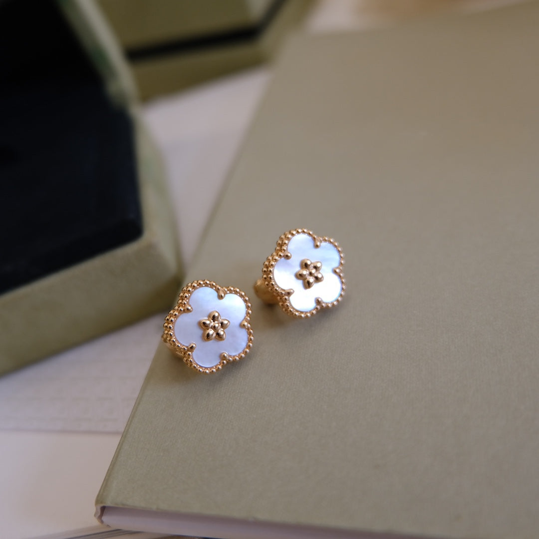[Pearl Jewelrys]LUCKY PINK GOLD WHITE MOP EARRINGS