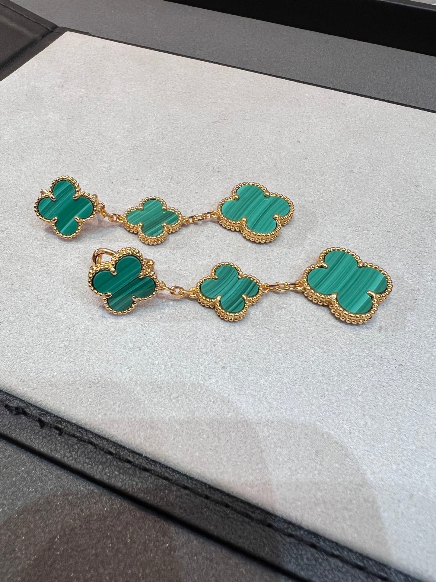 [Pearl Jewelrys]CLOVER MALACHITE 3 MOTIFS GOLD