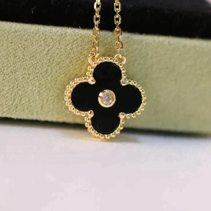 [Pearl Jewelrys]CLOVER 15MM DIAMOND ONYX NECKLACE