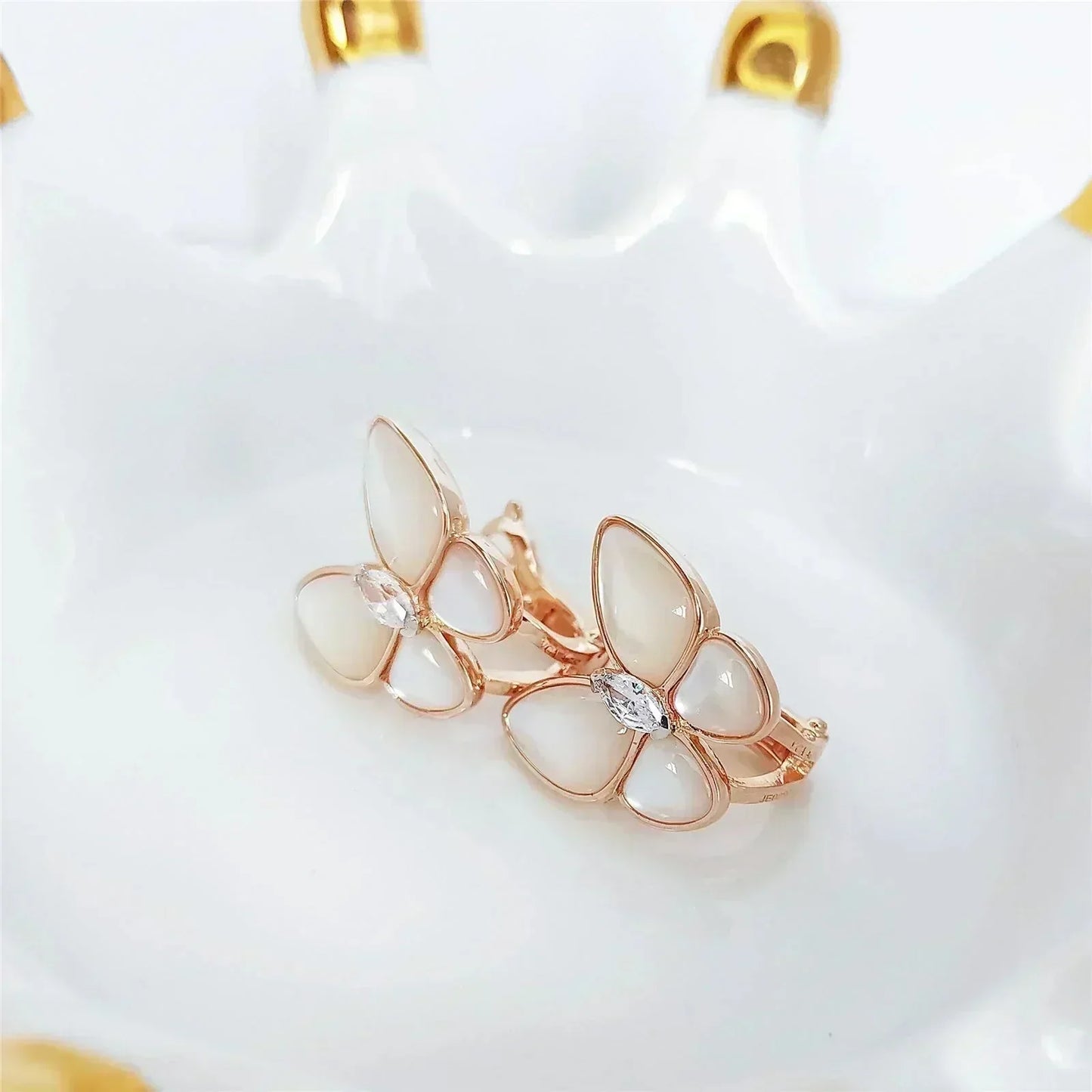 [Pearl Jewelrys]BUTTERFLY MOP DIAMOND EARRINGS