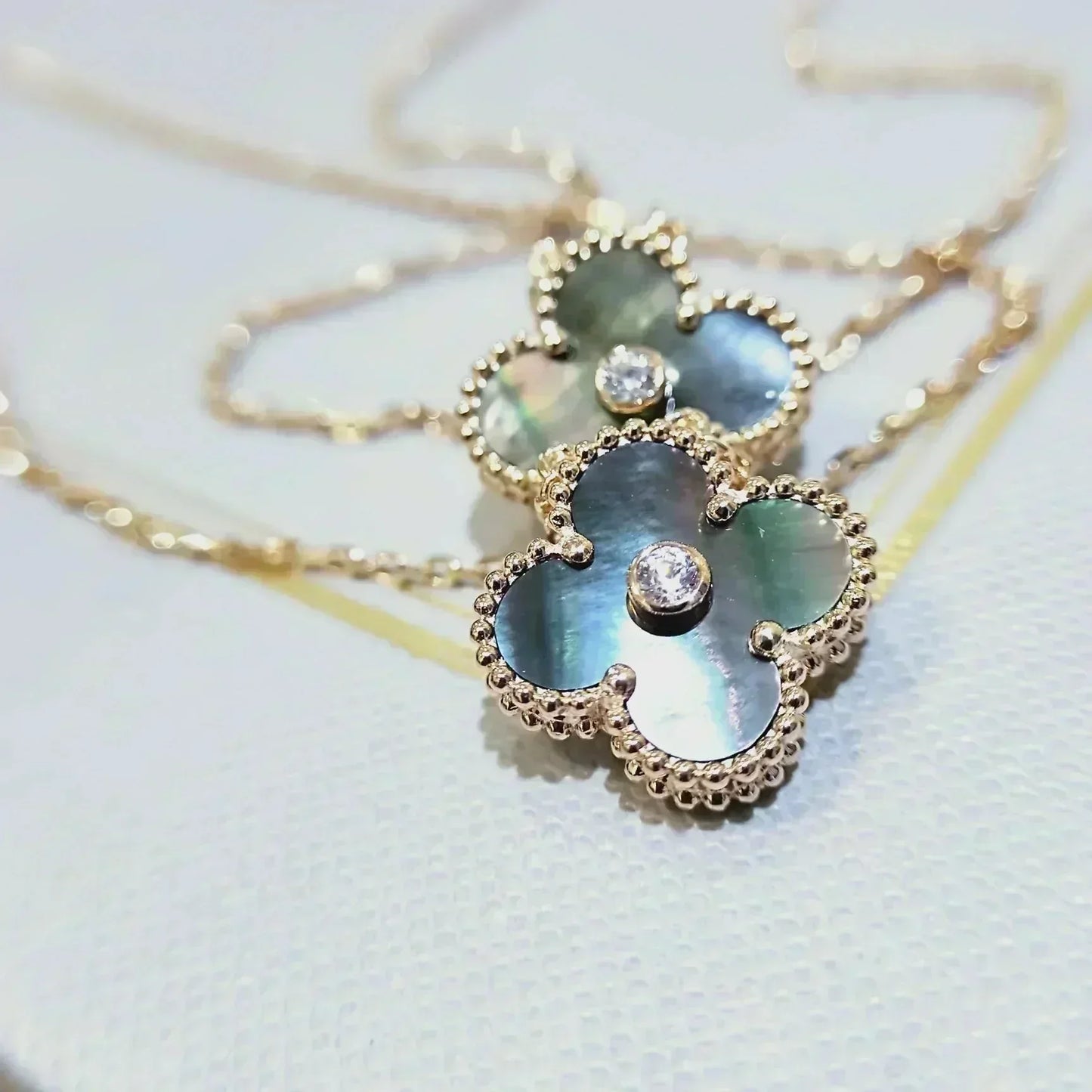[Pearl Jewelrys]CLOVER 15MM DIAMOND AND MOTHER-OF-GREY NECKLACE