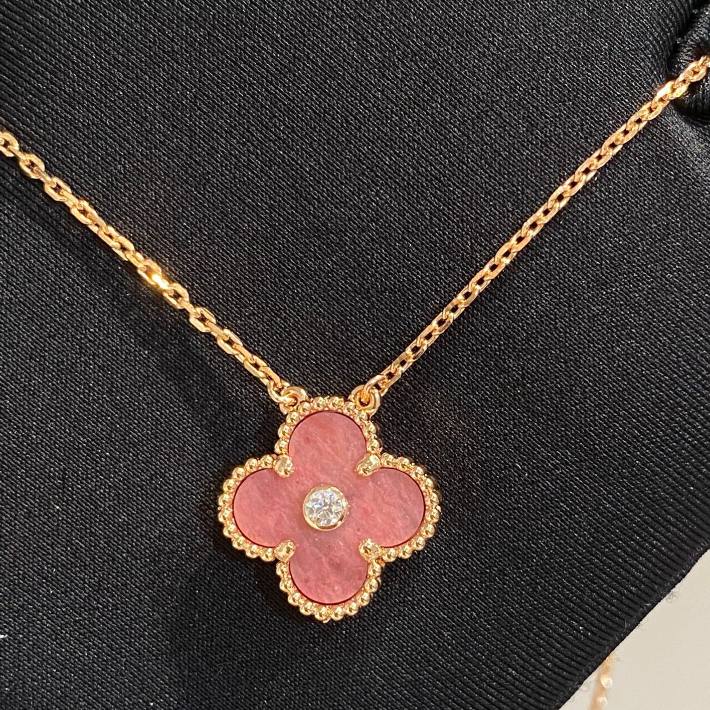 [Pearl Jewelrys]CLOVER 15MM DIAMOND RHODONITE NECKLACE