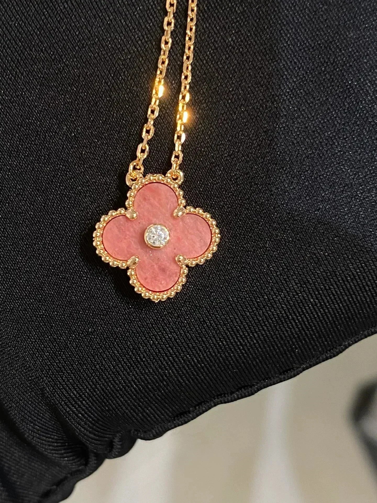 [Pearl Jewelrys]CLOVER 15MM DIAMOND RHODONITE NECKLACE