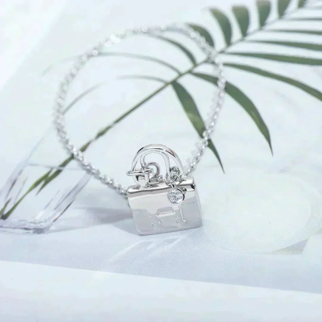 [Pearl Jewelrys]AMULETTE PEDANT SILVER NECKLACE