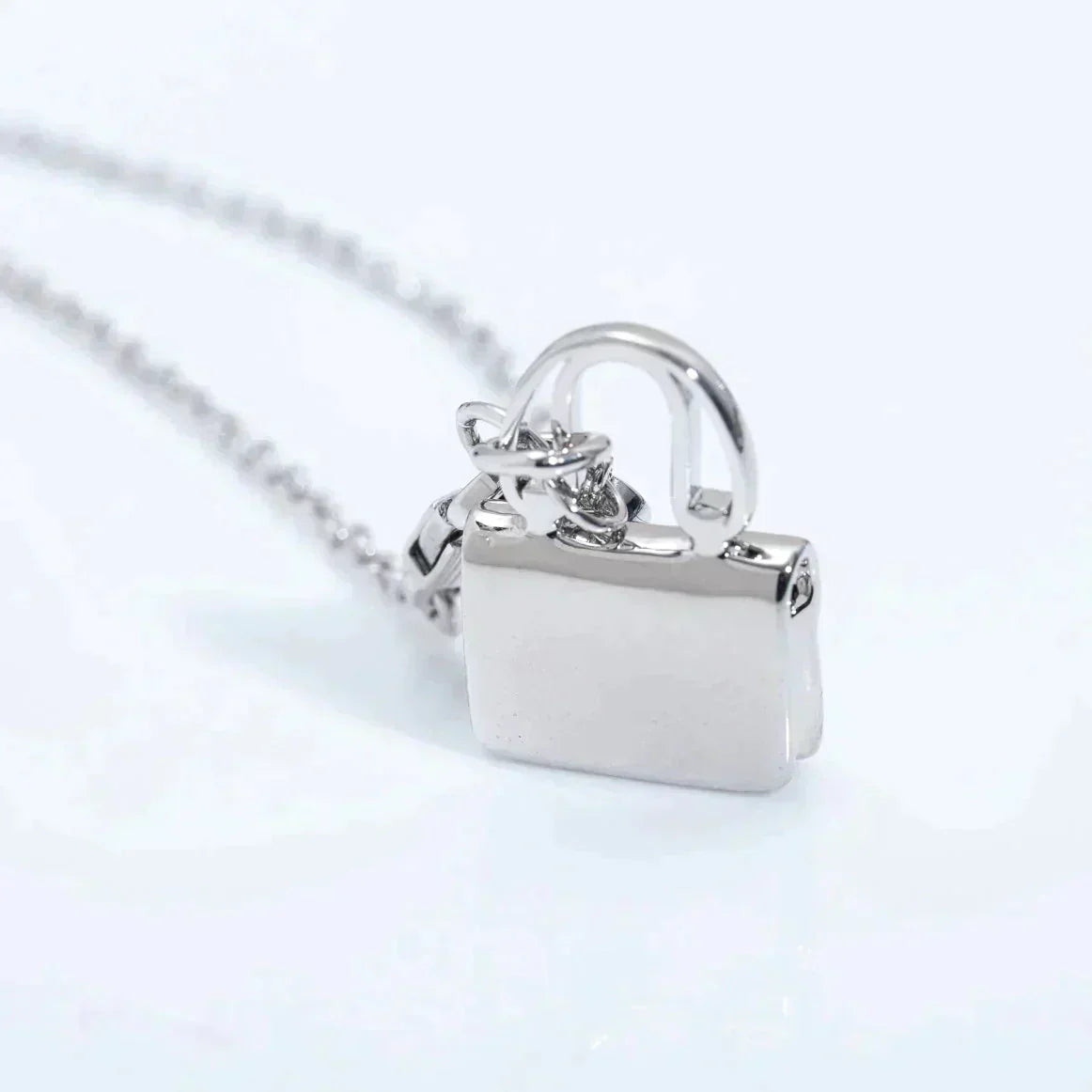 [Pearl Jewelrys]AMULETTE PEDANT SILVER NECKLACE