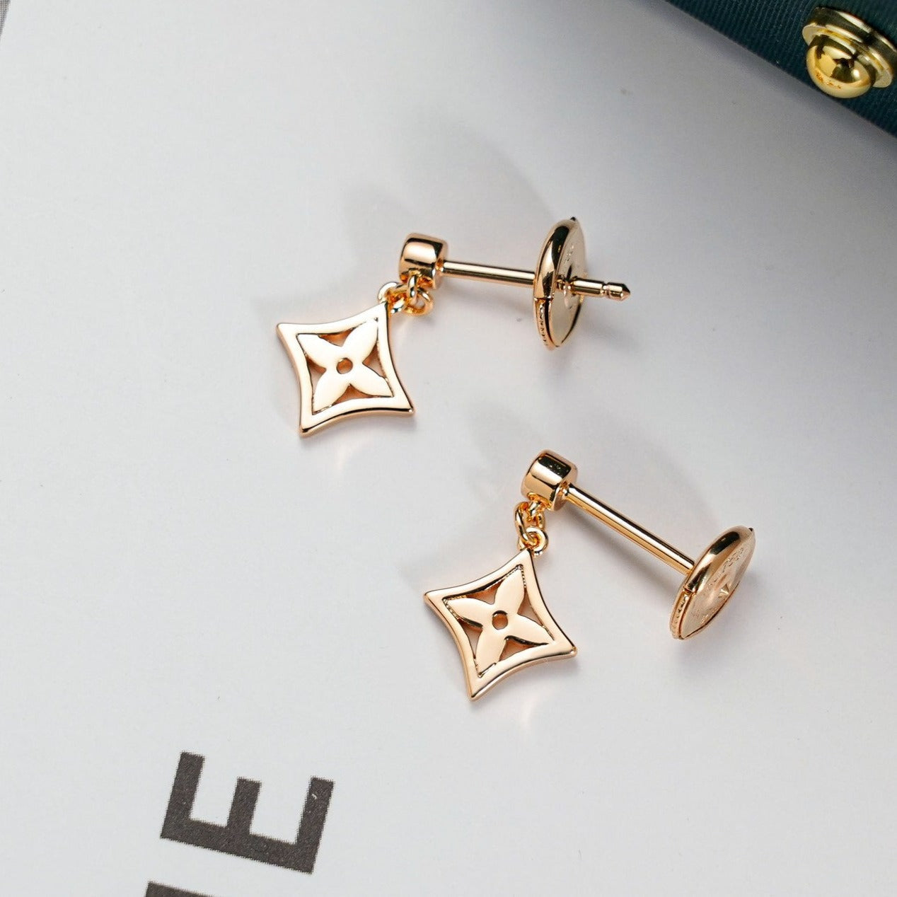 [Pearl Jewelrys]STAR EARRINGS GOLD