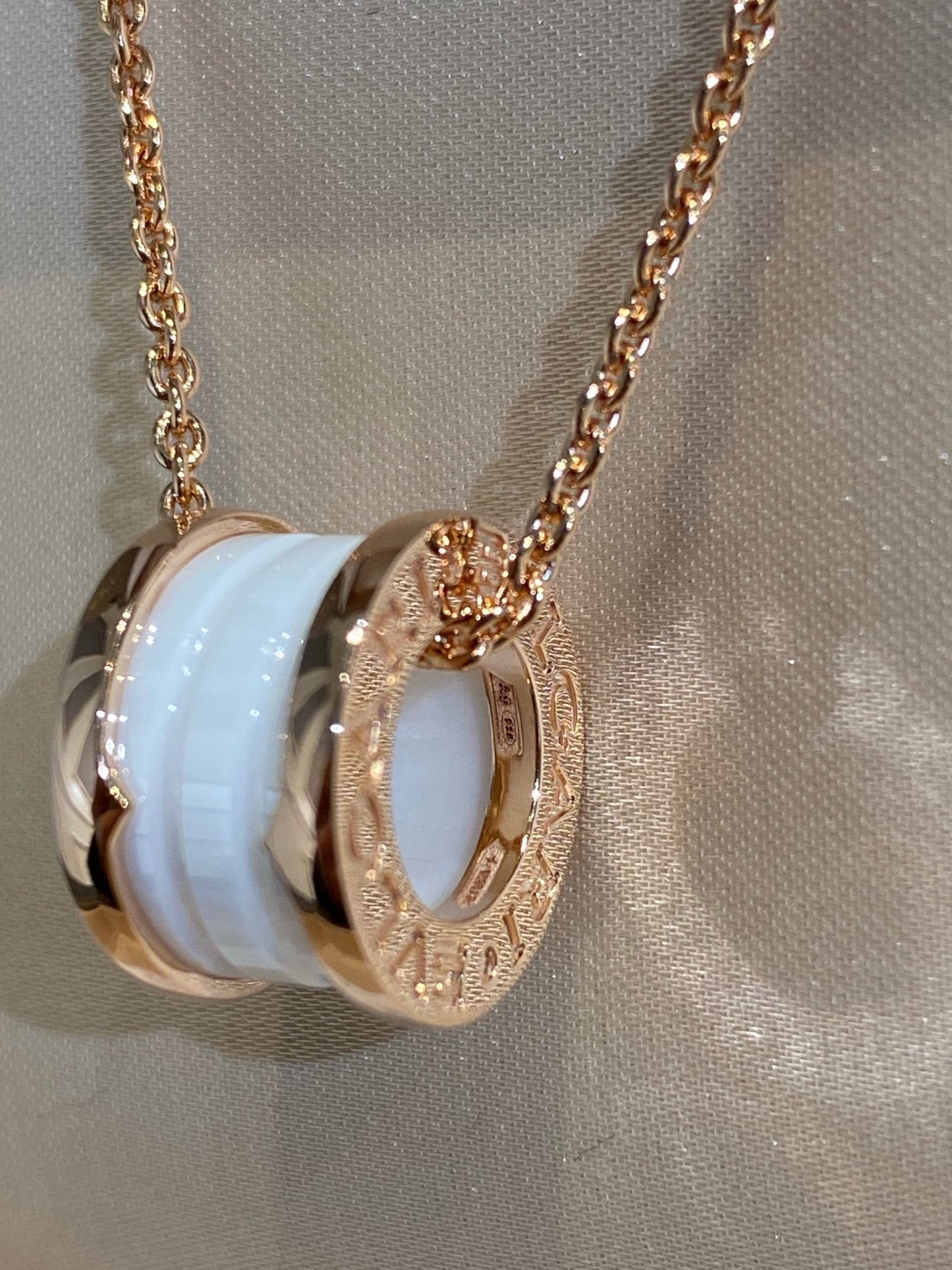[Pearl Jewelrys]ZERO 1 WHITE CERAMIC PINK GOLD NECKLACE