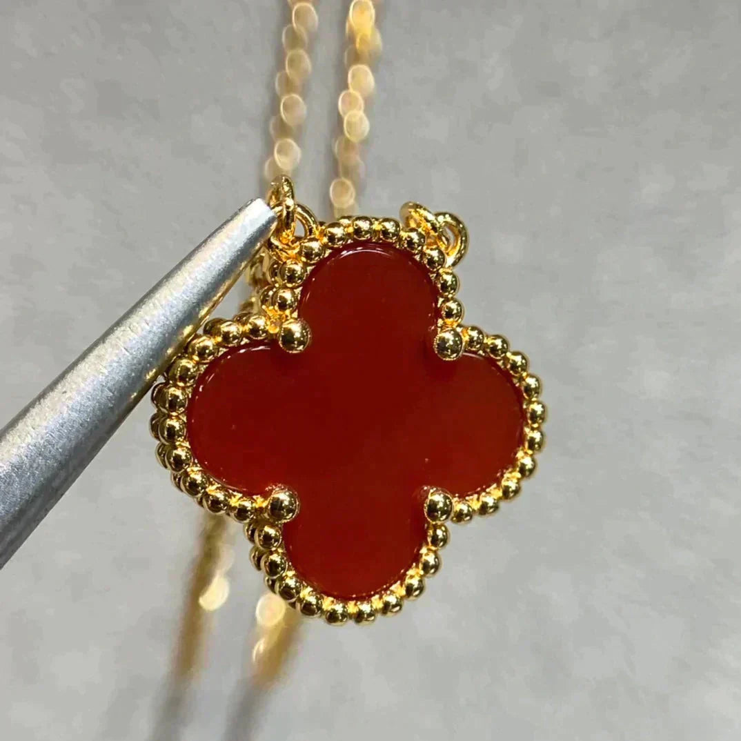 [Pearl Jewelrys]CLOVER 15MM CARNELIAN SINGLE FLOWER NECKLACE