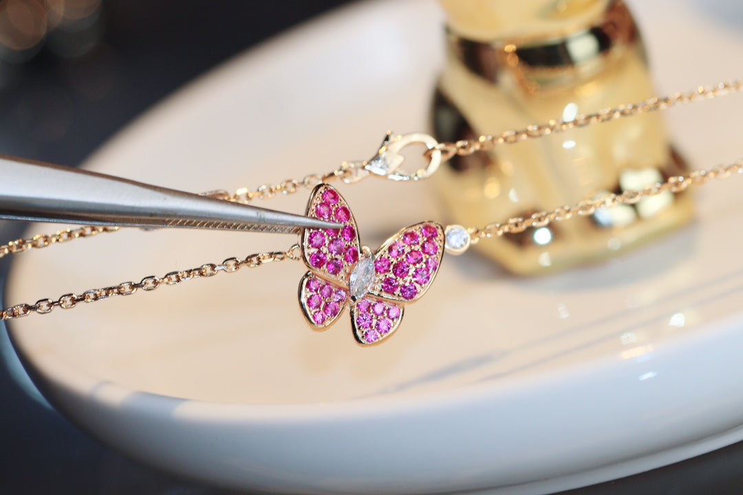 [Pearl Jewelrys]BUTTERFLY RED DIAMOND ROSE GOLD NECKLACE