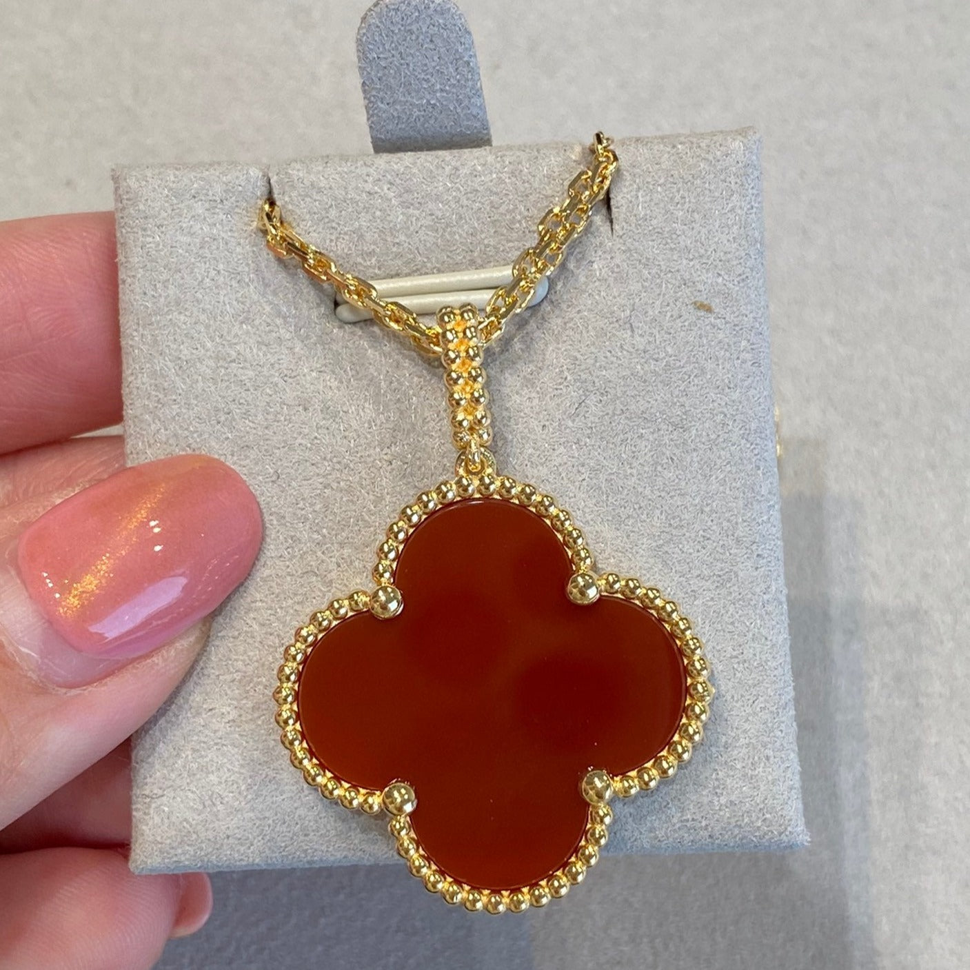 [Pearl Jewelrys]CLOVER 25MM NECKLACE GOLD CARNELIAN