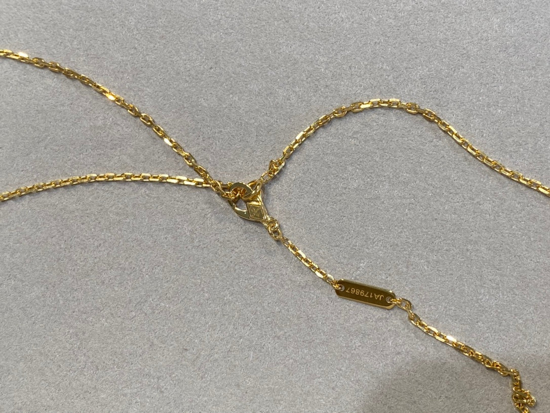 [Pearl Jewelrys]CLOVER 25MM NECKLACE GOLD CARNELIAN