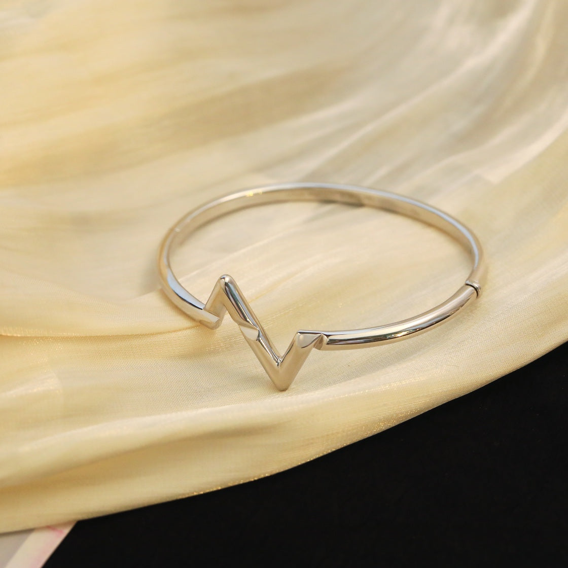 [Pearl Jewelrys]VOLTE UPSITE DOWN BRACELET