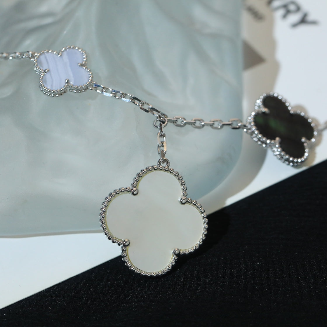 [Pearl Jewelrys]CLOVER BRACELET 5 MOTIFS MOP CHALCEDONY SILVER