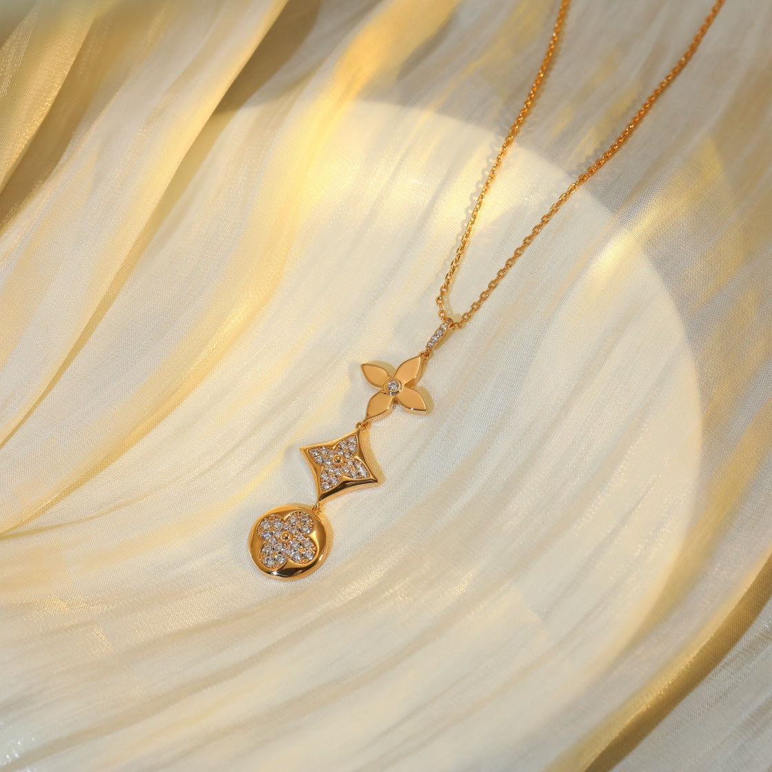[Pearl Jewelrys]STAR AND SUN DIAMOND PINK GOLD NECKLACE