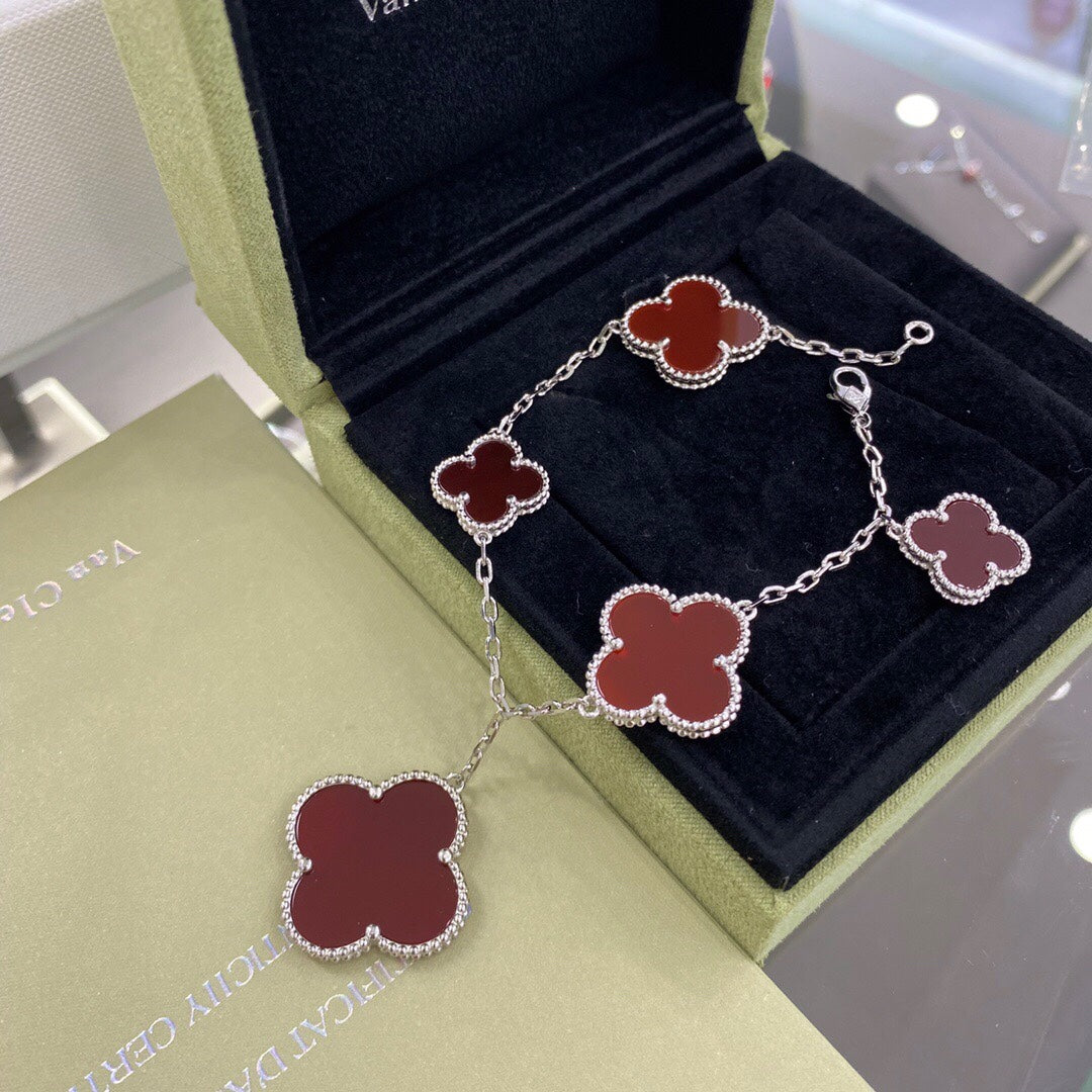 [Pearl Jewelrys]CLOVER 5 MOTIFS SIVLER CARNELIAN BRACELET