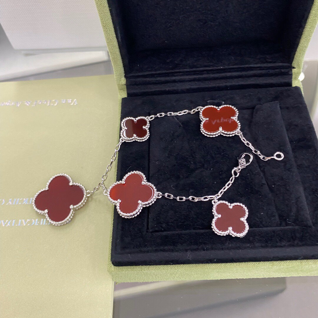 [Pearl Jewelrys]CLOVER 5 MOTIFS SIVLER CARNELIAN BRACELET