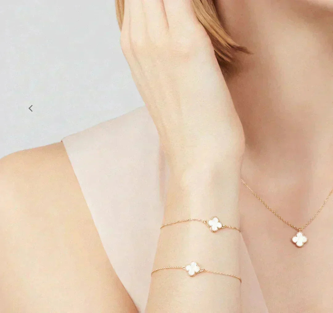 [Pearl Jewelrys]CLOVER MINI 9.5MM WHITE MOTHER-OF-PEARL NECKLACE