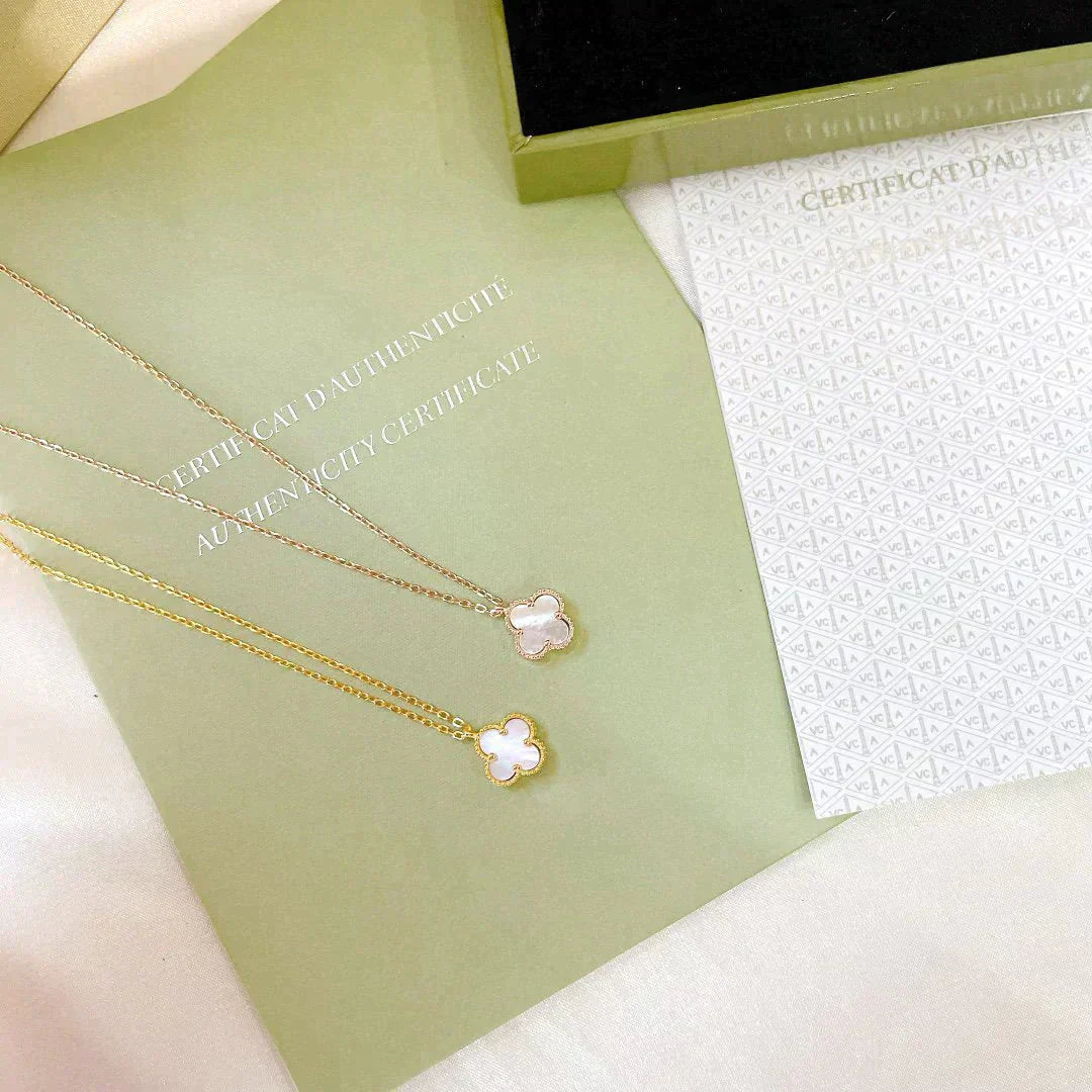 [Pearl Jewelrys]CLOVER MINI 9.5MM WHITE MOTHER-OF-PEARL NECKLACE