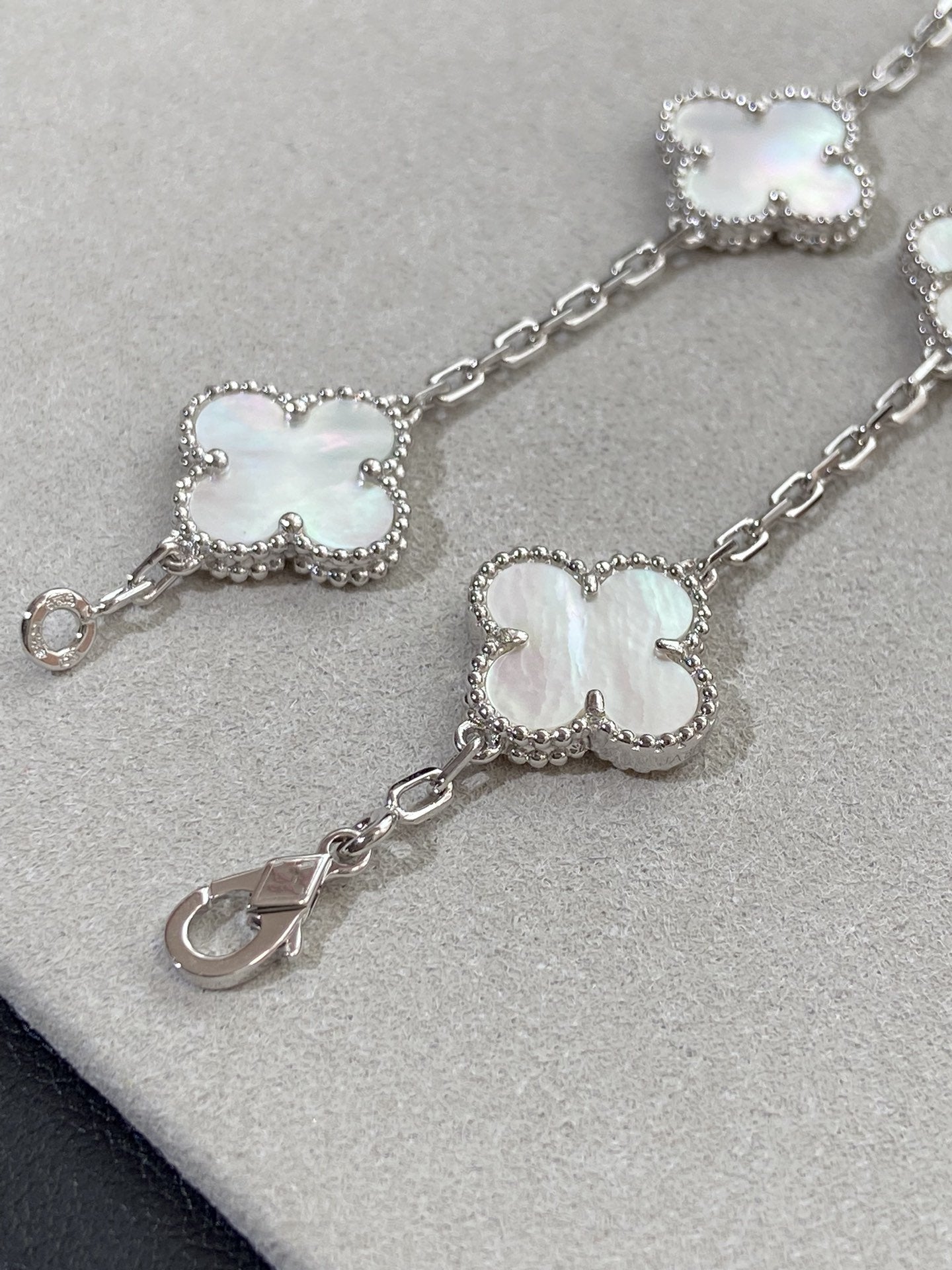 [Pearl Jewelrys]CLOVER SILVER MOP 5 MOTIF BRACELET