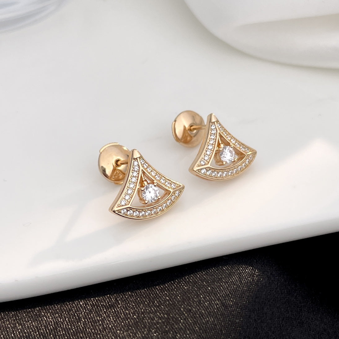 [Pearl Jewelrys]DREAM MINI DIAMOND STUD EARRINGS