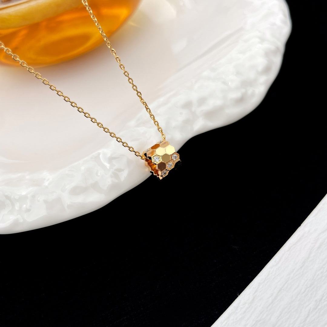 [Pearl Jewelrys]BEE MINI PEDANT DIAMOND NECKLACE