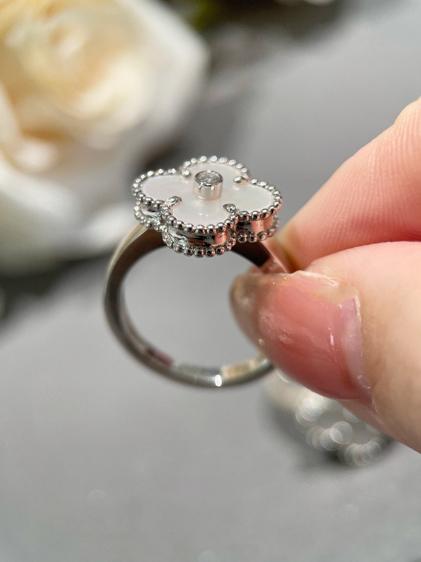 [Pearl Jewelrys]CLOVER SILVER MOP DIAMOND RING