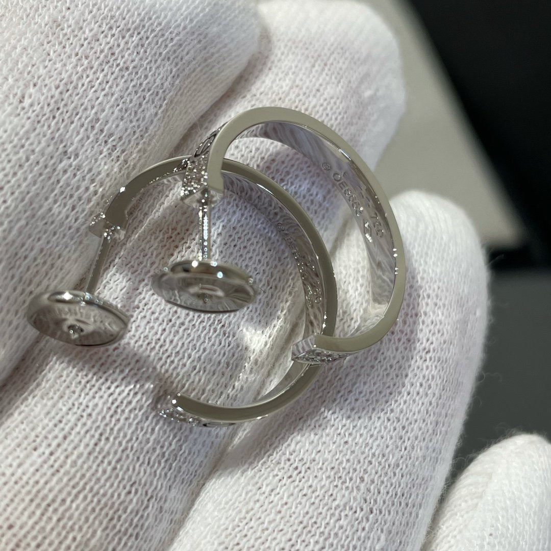 [Pearl Jewelrys]LOVE DIAMOND SILVER HOOP EARRINGS