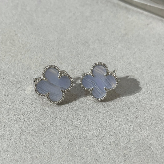 [Pearl Jewelrys]CLOVER CHALCEDONY SILVER STUD EARRINGS