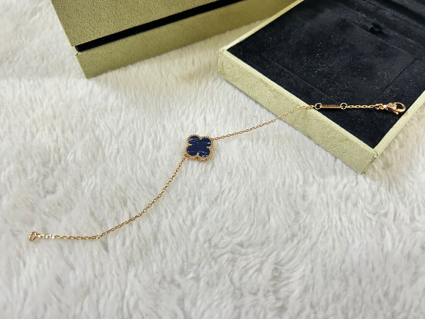 [Pearl Jewelrys]CLOVER 1 MOTIF PIETERSITE BRACELET