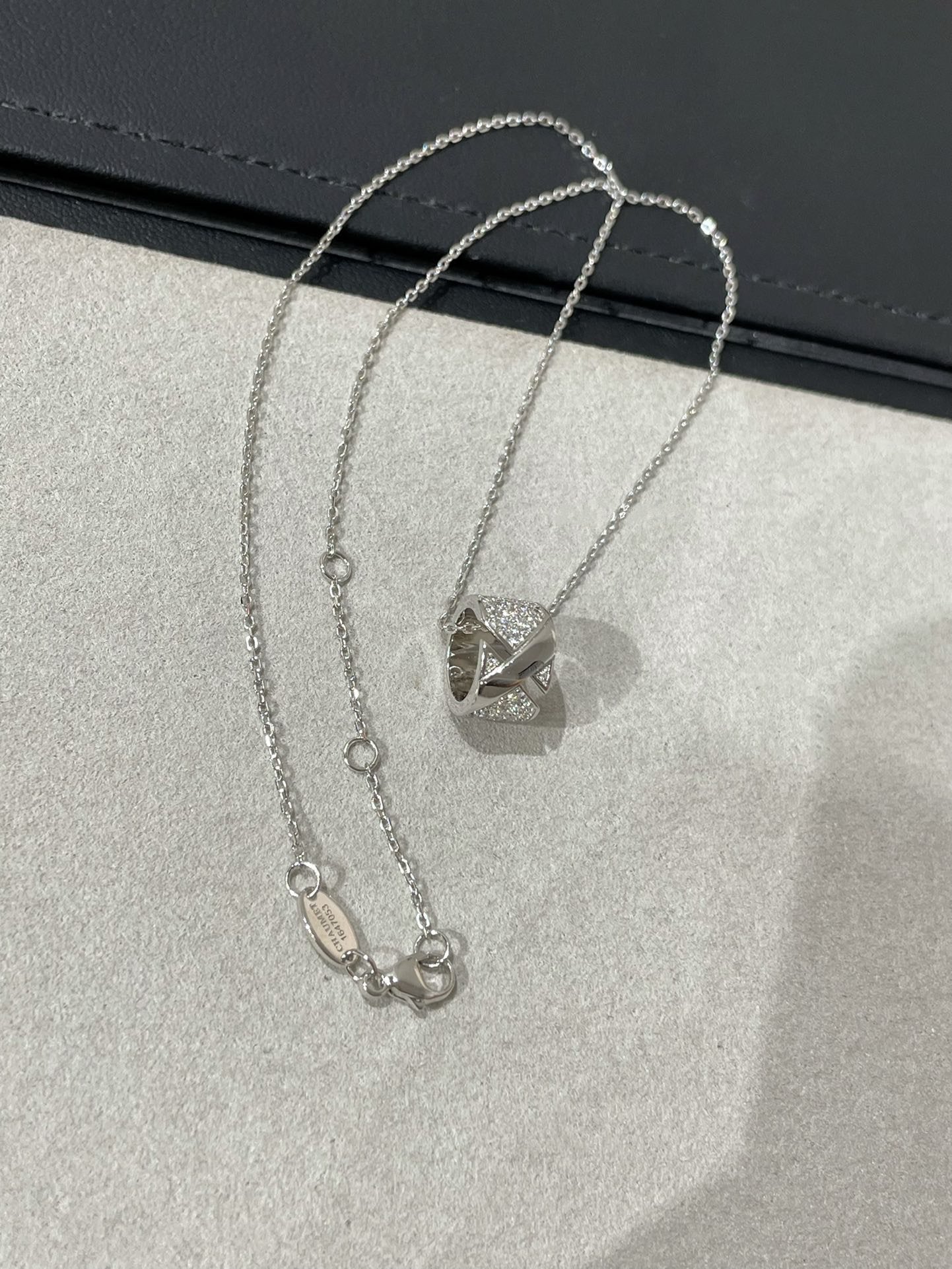 [Pearl Jewelrys]LIENS EVIDENCE DIAMOND PAVED NECKLACE