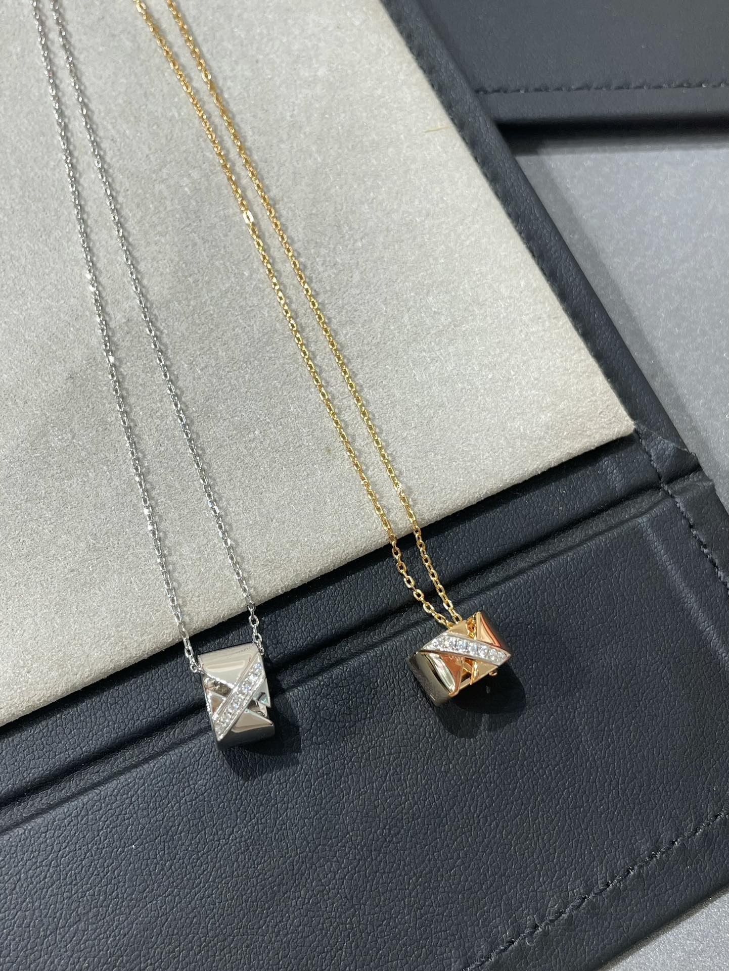 [Pearl Jewelrys]LIENS EVIDENCE DIAMOND NECKLACE
