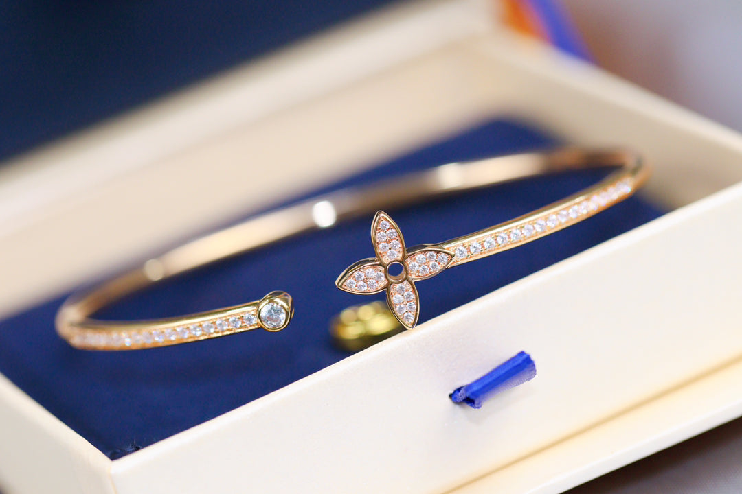 [Pearl Jewelrys]IDYLLE PINK GOLD OPEN BRACELET DIAMOND PAVED