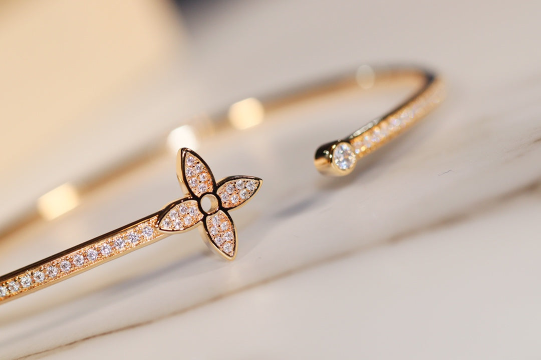 [Pearl Jewelrys]IDYLLE GOLD OPEN BRACELET DIAMOND PAVED