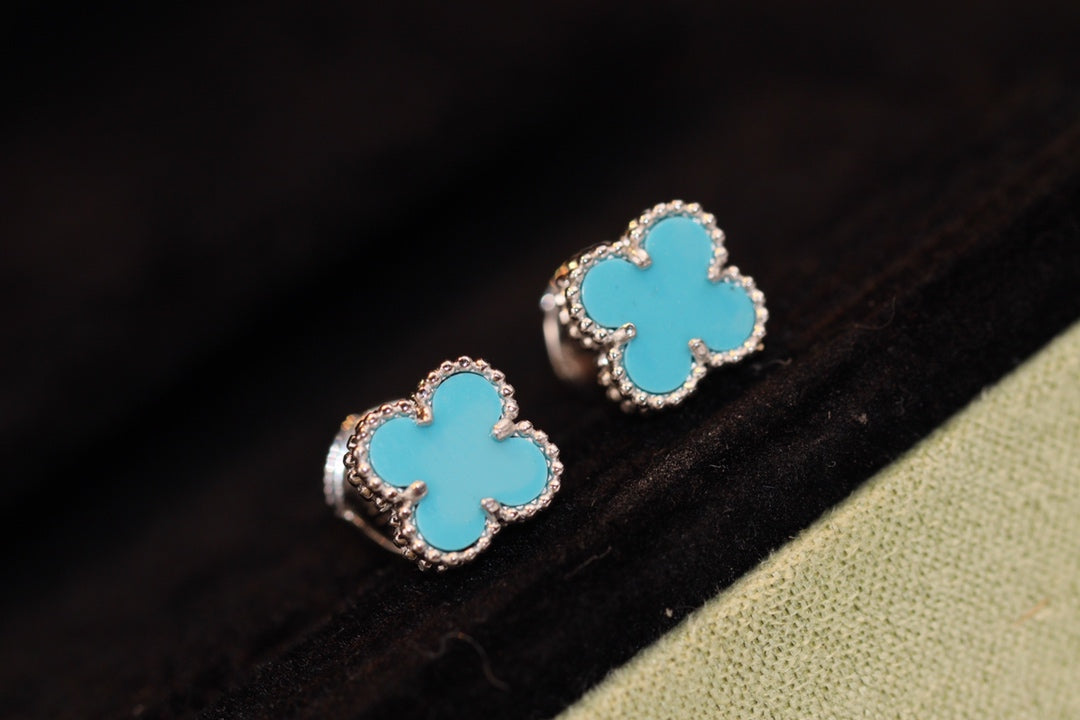 [Pearl Jewelrys]CLOVER MINI TURQUOISE SILVER STUD EARRINGS