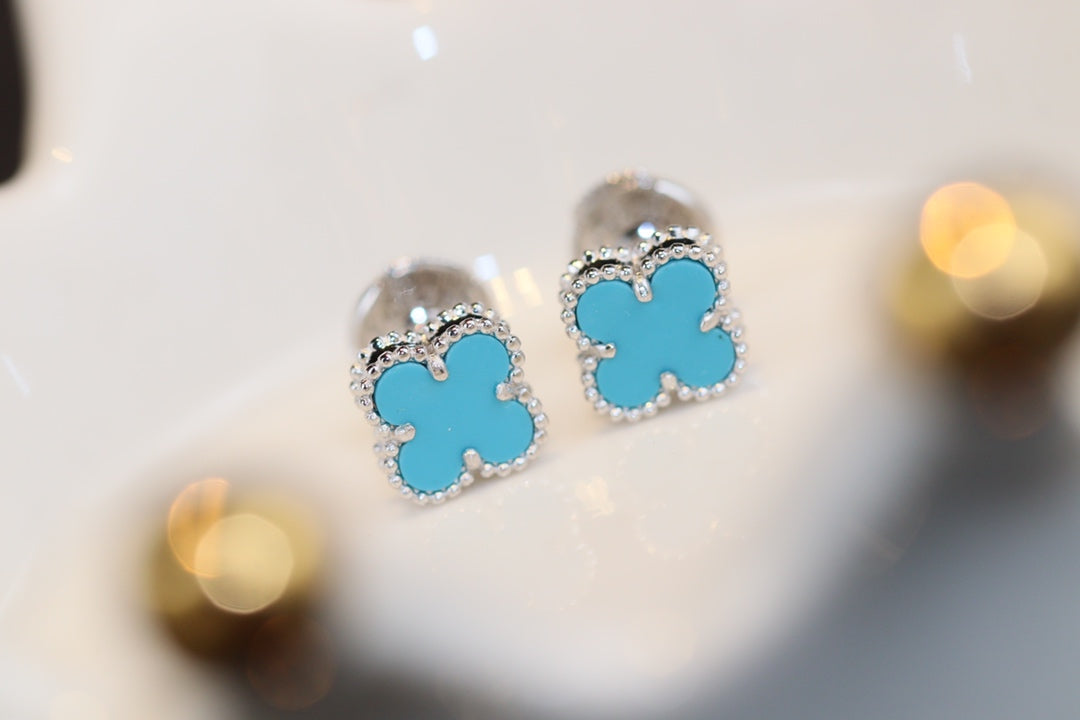 [Pearl Jewelrys]CLOVER MINI TURQUOISE SILVER STUD EARRINGS