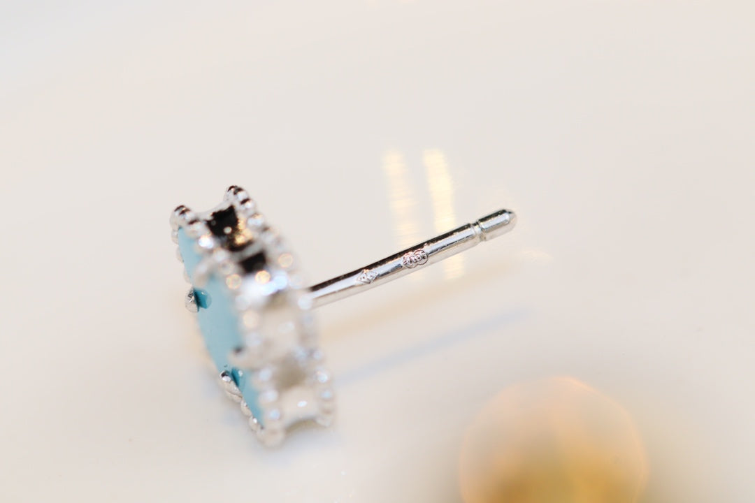 [Pearl Jewelrys]CLOVER MINI TURQUOISE SILVER STUD EARRINGS