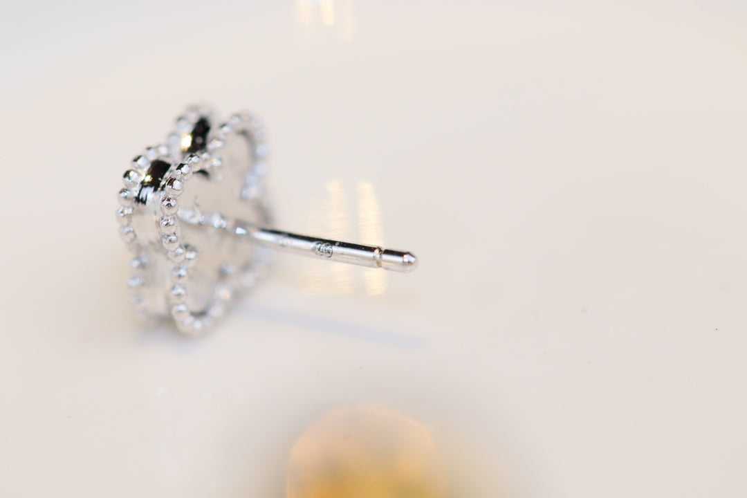 [Pearl Jewelrys]CLOVER MINI TURQUOISE SILVER STUD EARRINGS