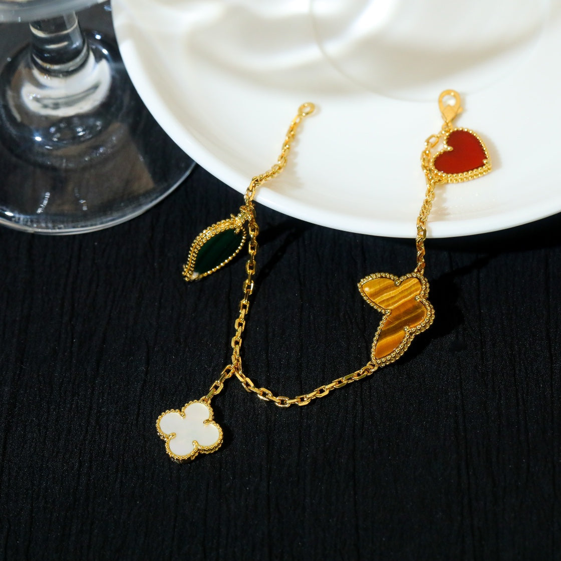 [Pearl Jewelrys]LUCKY SPRING 5 MOTIF GOLD BRACELET