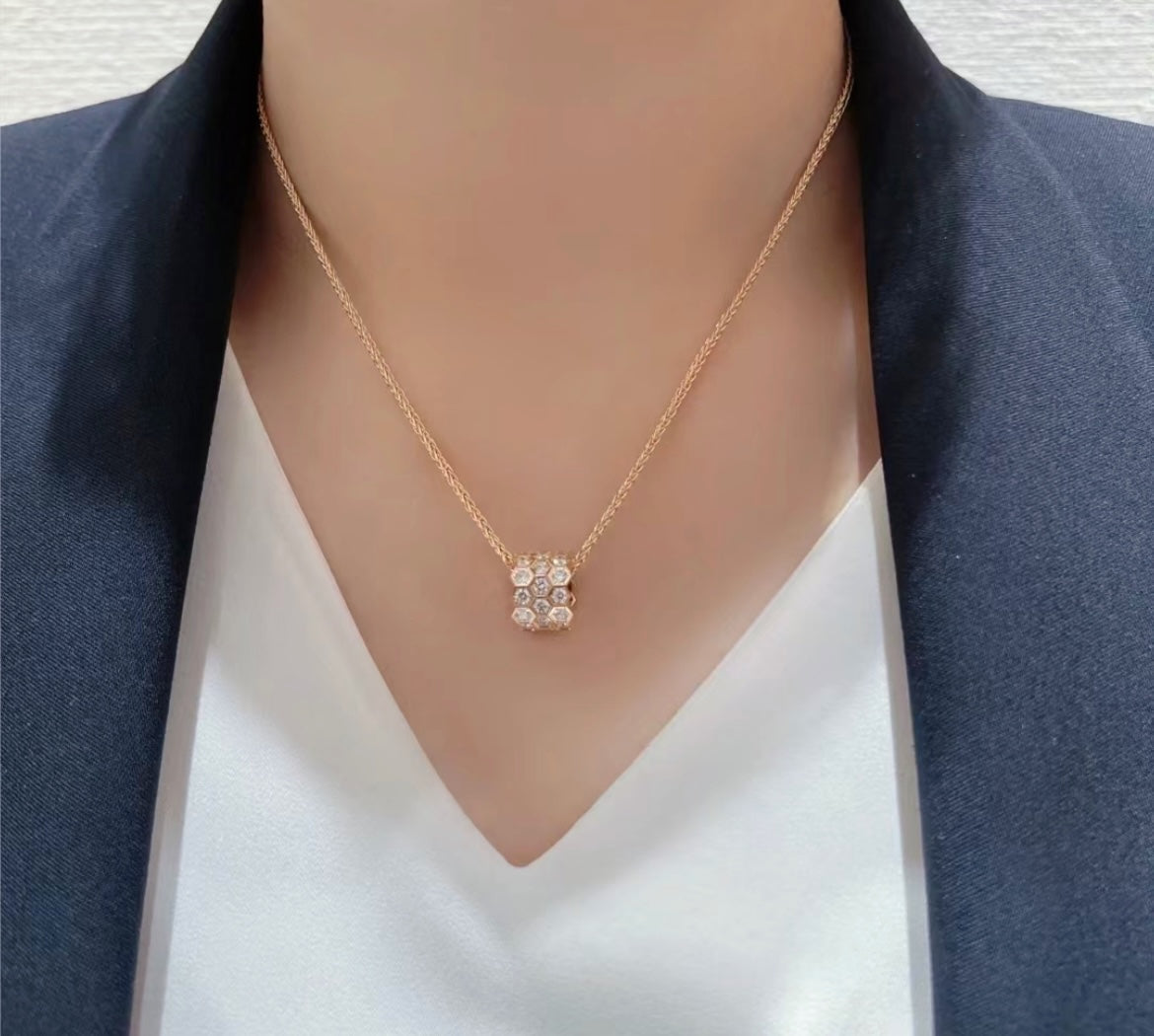 [Pearl Jewelrys]BEE LOVE DIAMOND PAVED 3 ROW NECKLACE