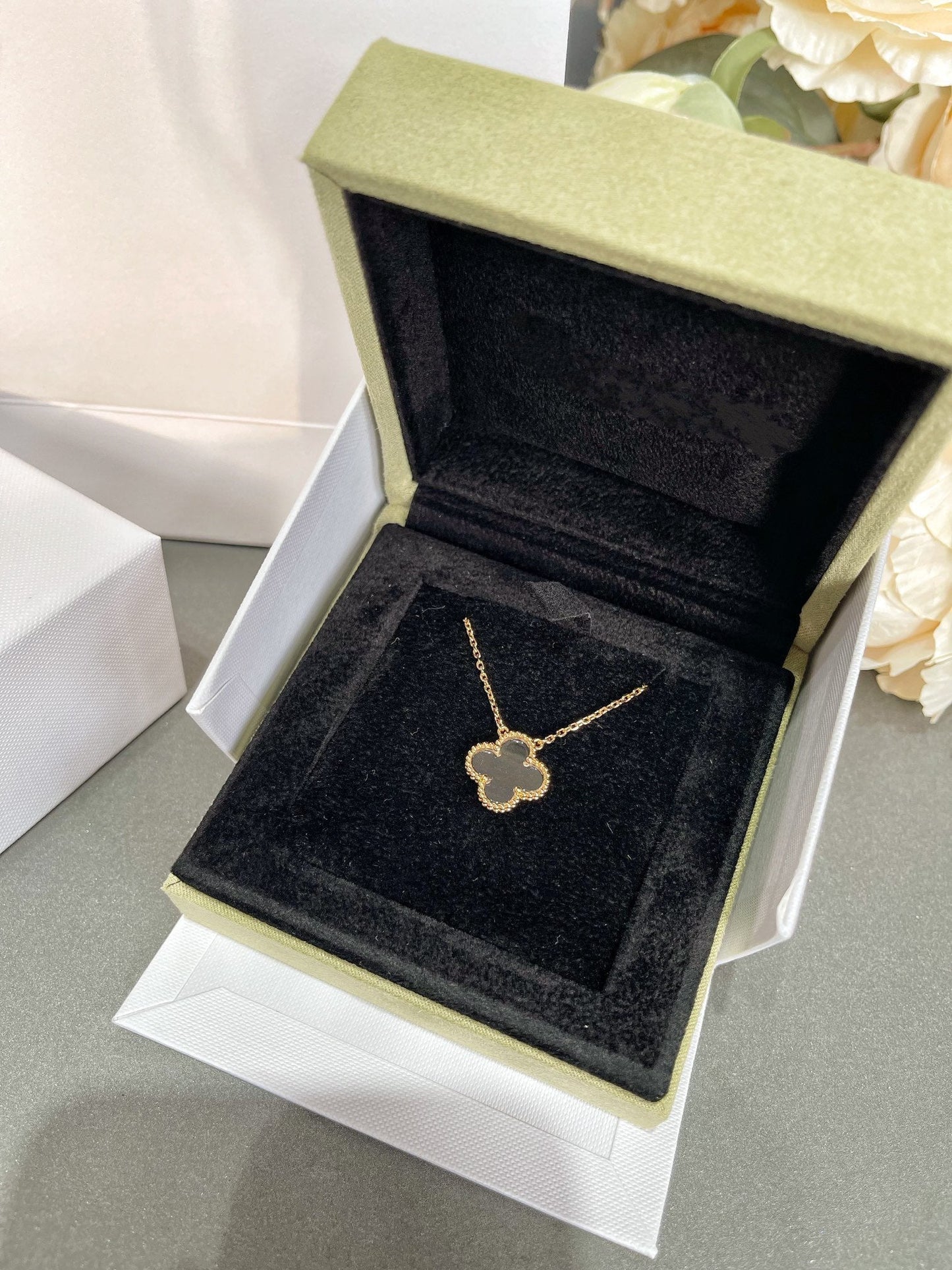 [Pearl Jewelrys]CLOVER ROCK CRYSTAL ROSE GOLD NECKLACE