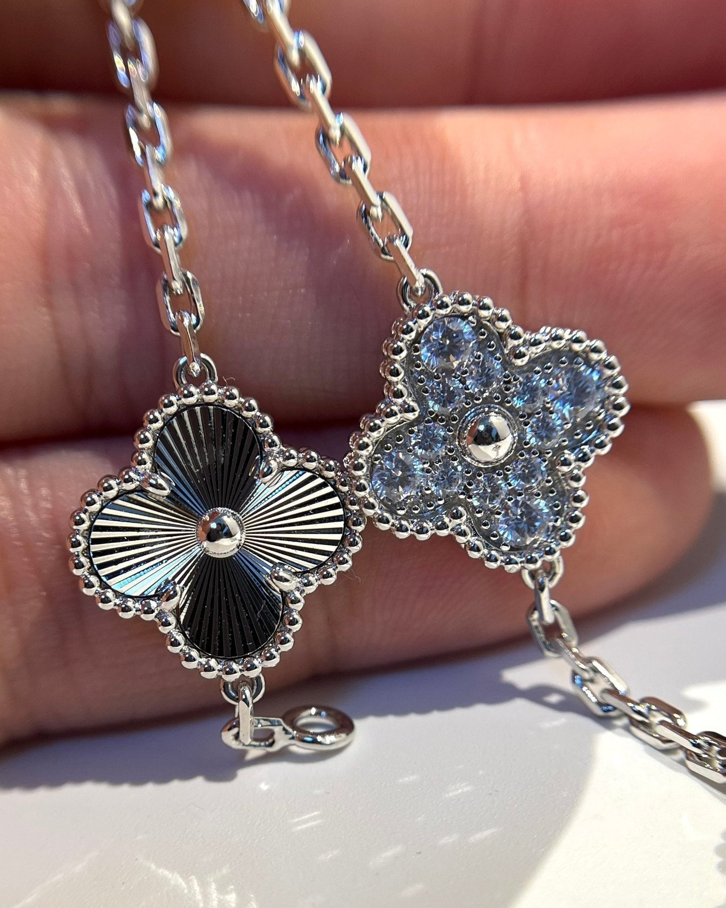 [Pearl Jewelrys]CLOVER 5 MOTIF SILVER DIAMOND BRACELET