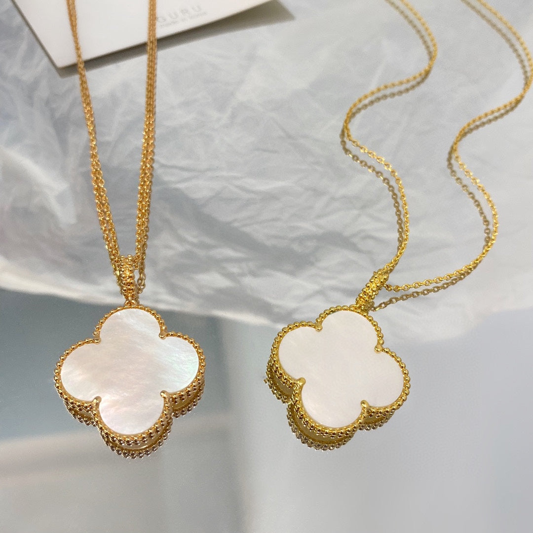 [Pearl Jewelrys]CLOVER 25MM MOP LARGE PENDANT NECKLACE